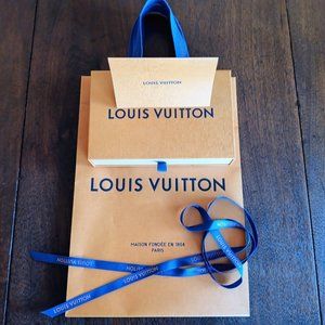 LOUIS VUITTON Five Piece Gift Pack